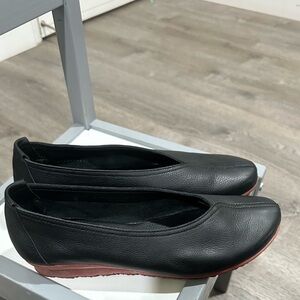 Archie LN Black Leather Ballerina Red Bottom Flats Size 39/ US 8